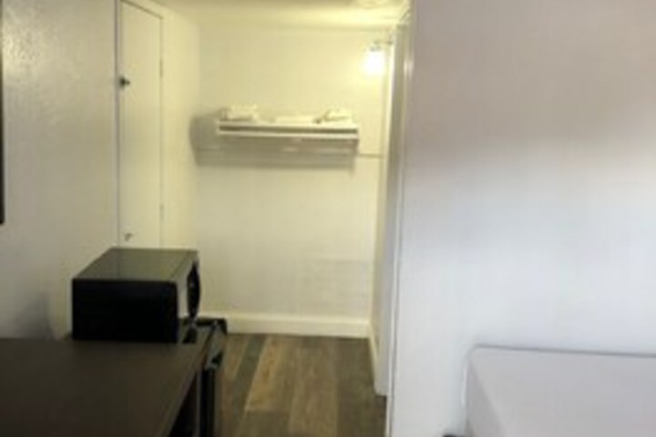 Room 13 of 15