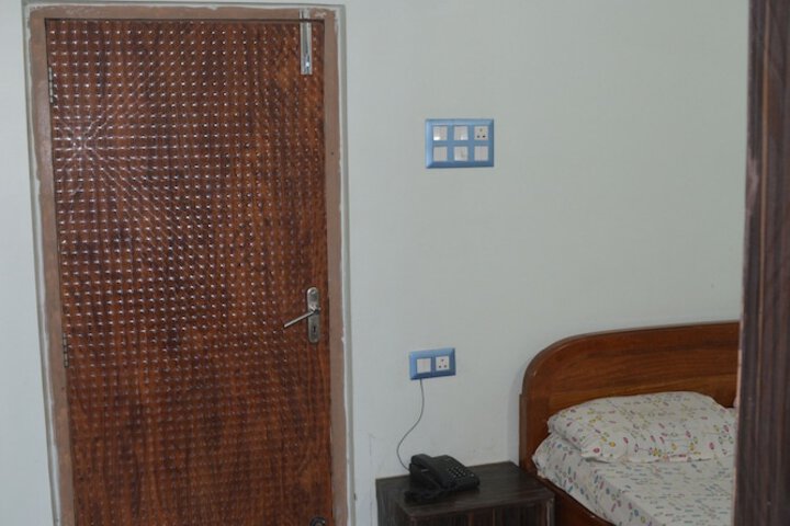 Room 60 of 94