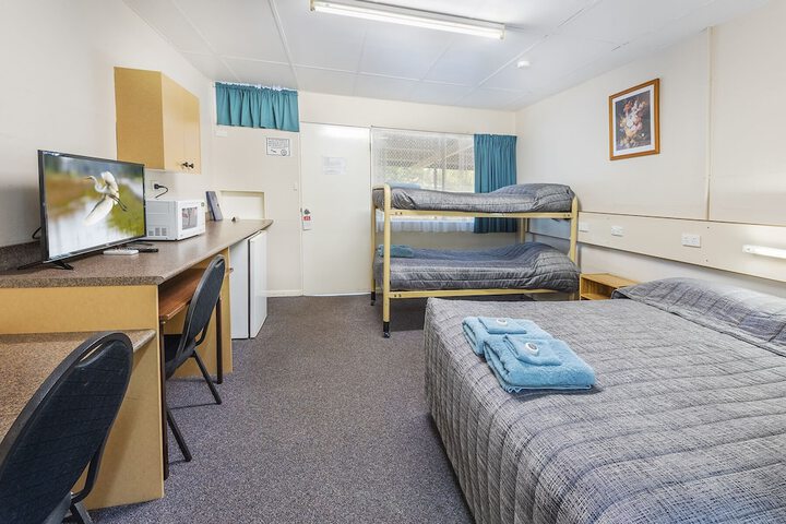 Room 34 of 63