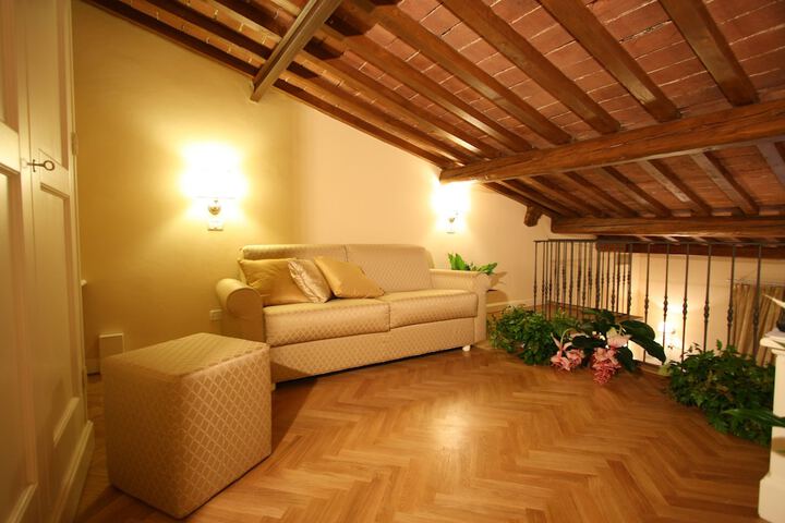 Room 3 of 45