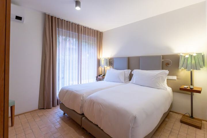 Room 15 of 188