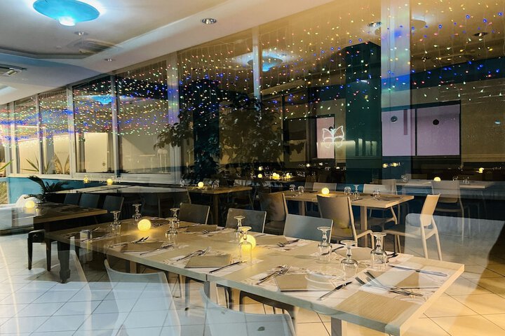 Dining 92 of 139