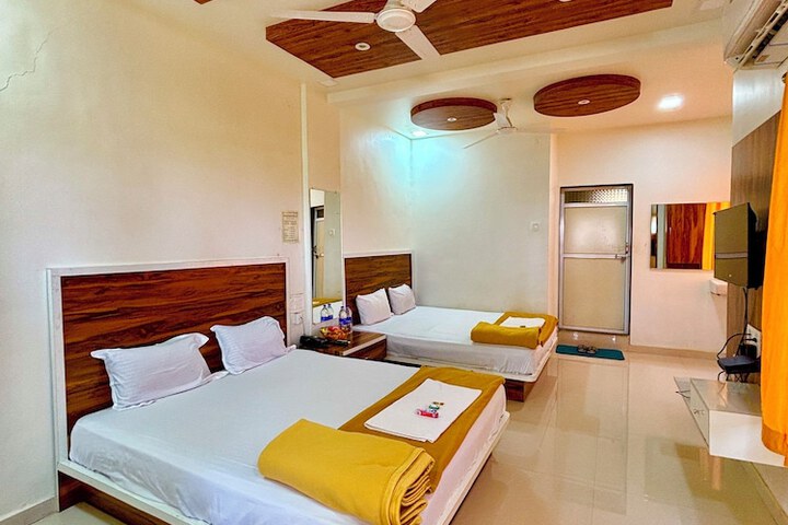 Room 28 of 109