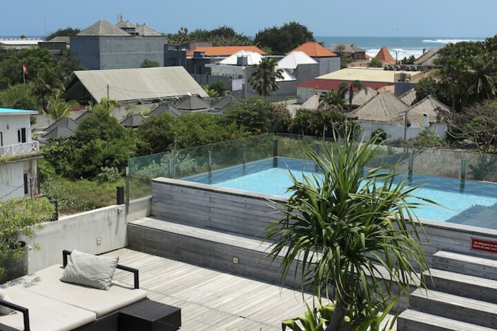 Pool 39 of 73