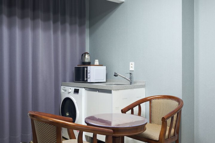 Room 15 of 29
