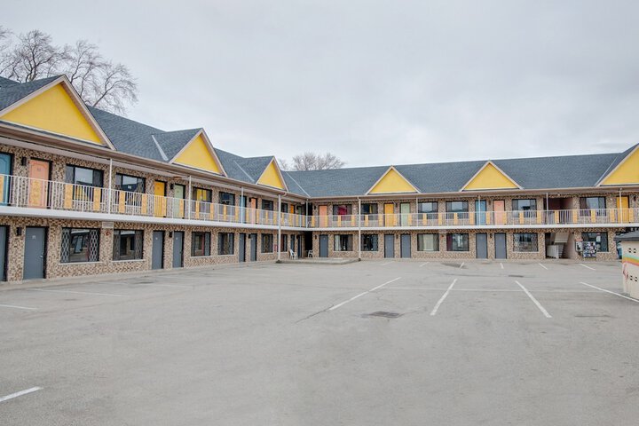 Hotel 17 of 19