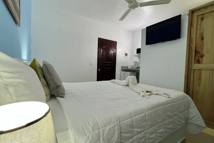 Room 17 of 29