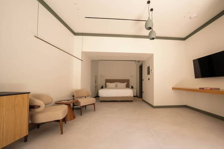 Room 17 of 120