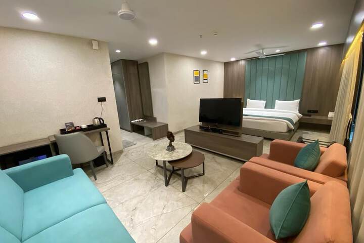 Room 9 of 24