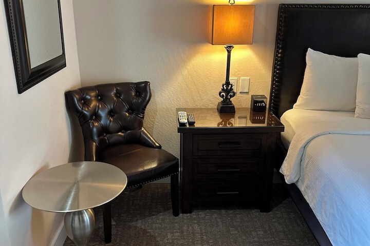 Room 15 of 149