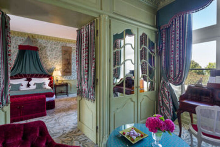 Room 35 of 62