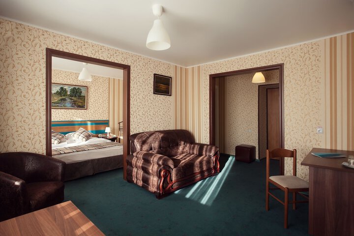Room 10 of 70