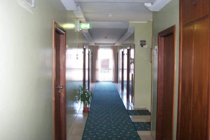 Room 15 of 37