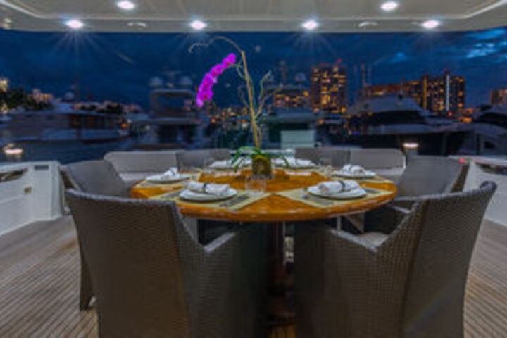 Dining 268 of 282