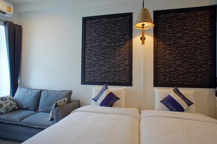 Room 16 of 39