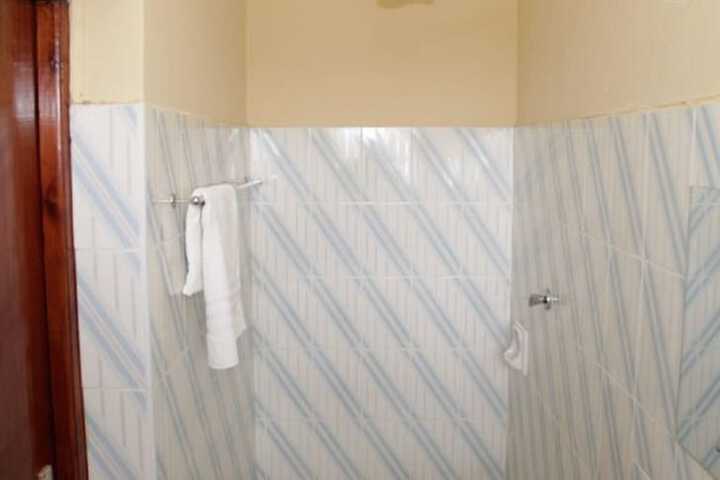 Room 15 of 30