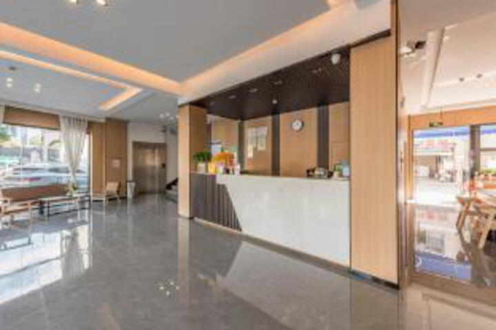 Galaxy Hotel