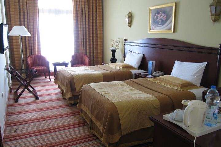 Room 9 of 60