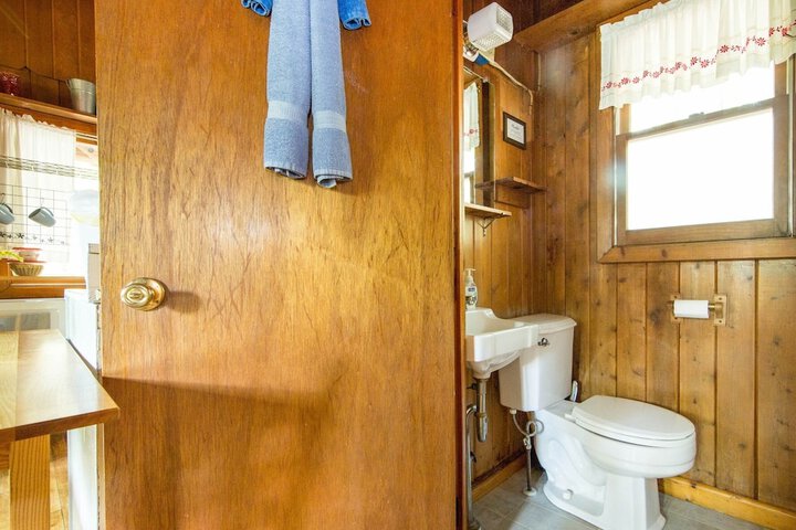 Room 46 of 123