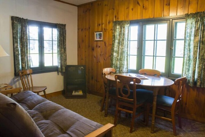 Room 49 of 96