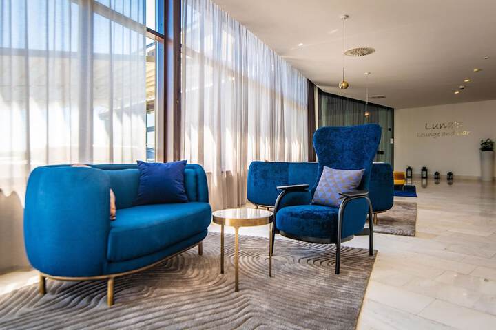 Guest Lobby
