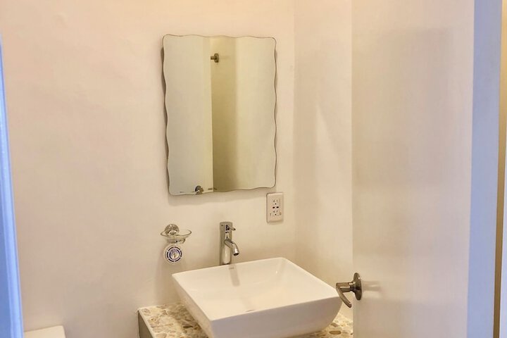 Room 18 of 46