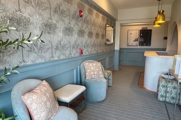 Eureka Hotel