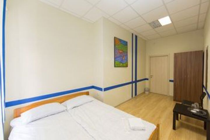 Room 28 of 84