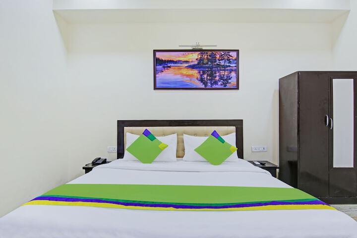 Room 19 of 36