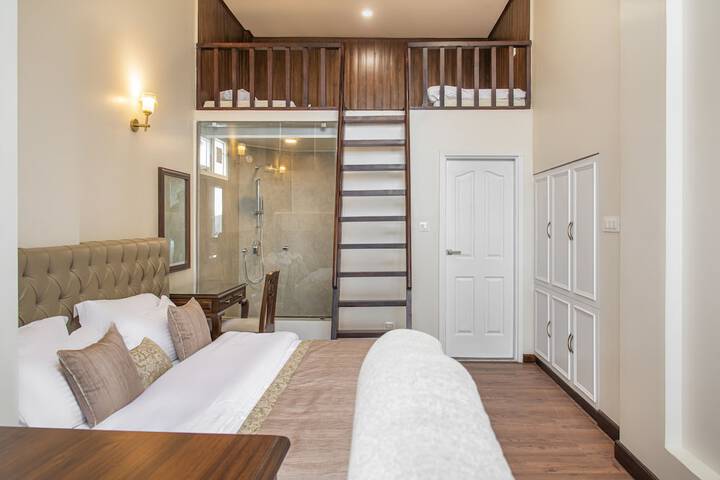 Room 22 of 87