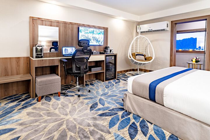 Room 31 of 73