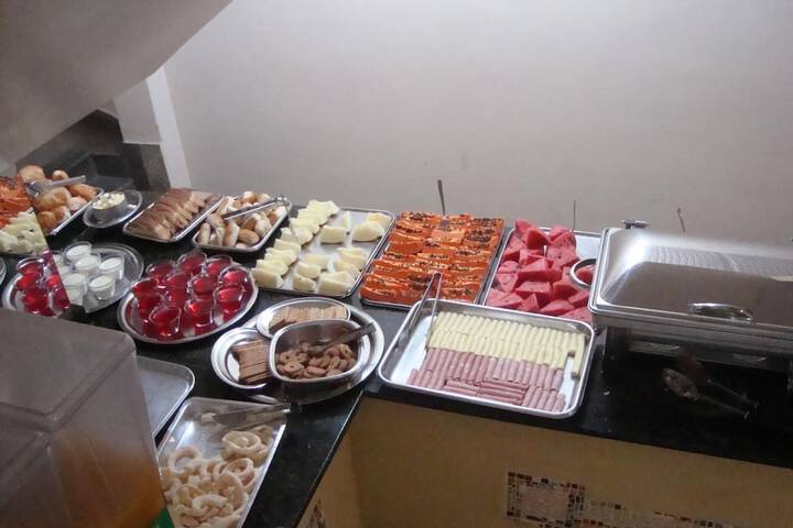 Dining 54 of 64
