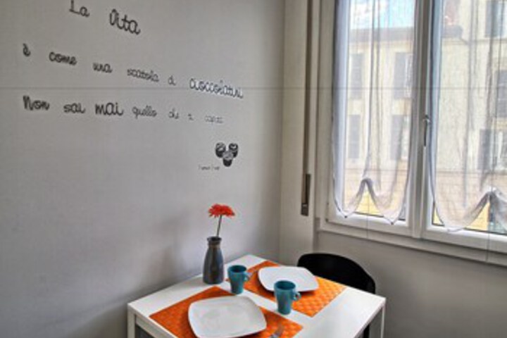 Room 11 of 40