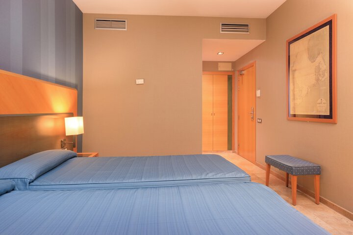 Room 15 of 73