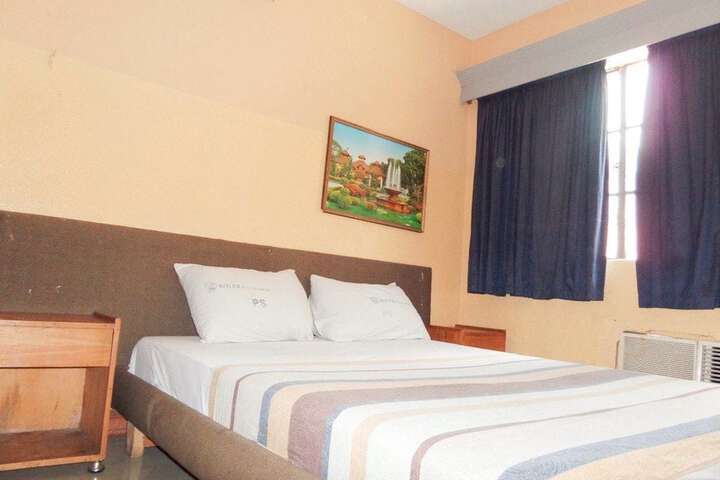 Room 3 of 25