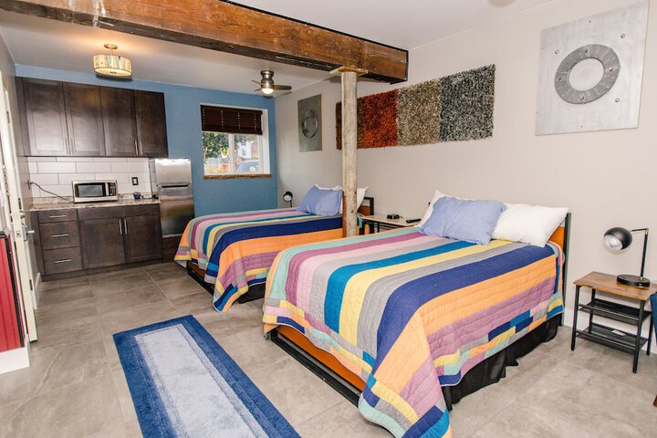 Room 2 of 40