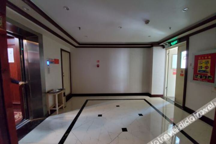 Hotel Interior 5 of 9