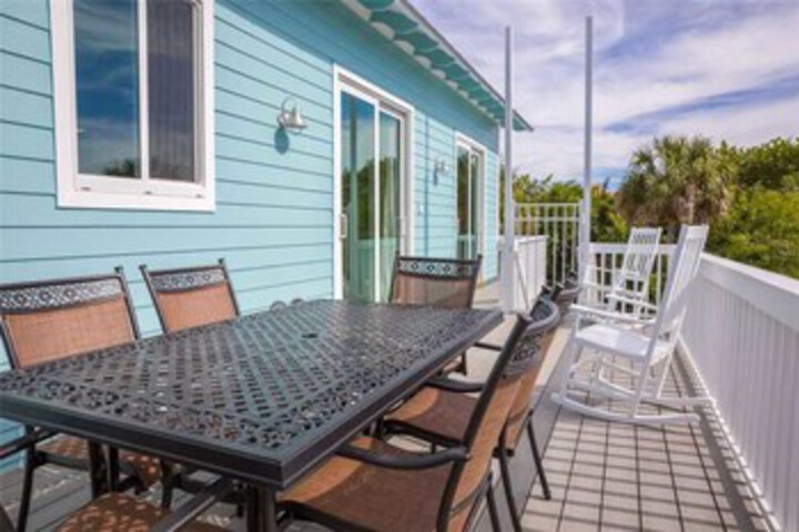 Terrace/Patio 4 of 24