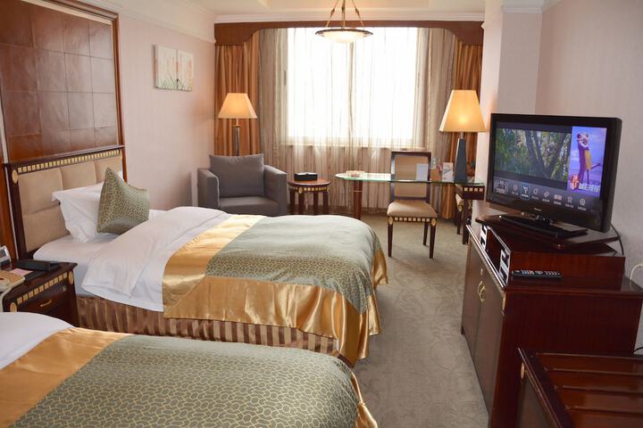 Room 21 of 48