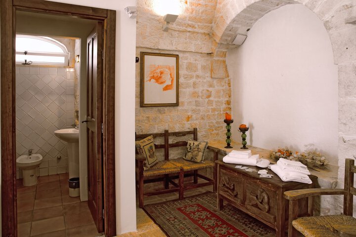 Room 8 of 49