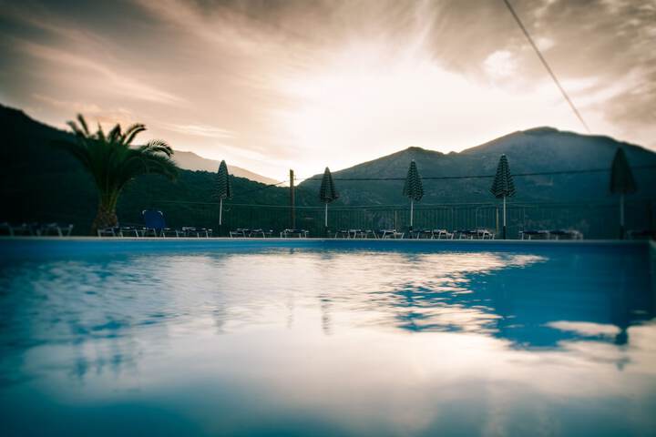 Pool 30 of 58
