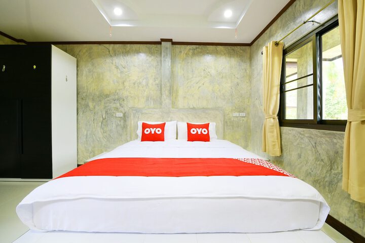 Room 30 of 34