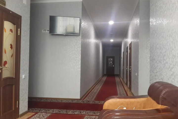Room 9 of 15