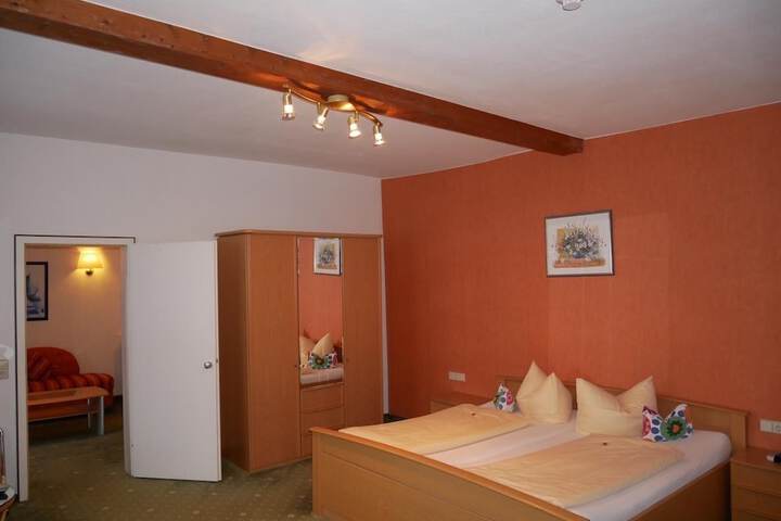 Room 11 of 43