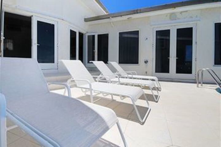 Terrace/Patio 23 of 24