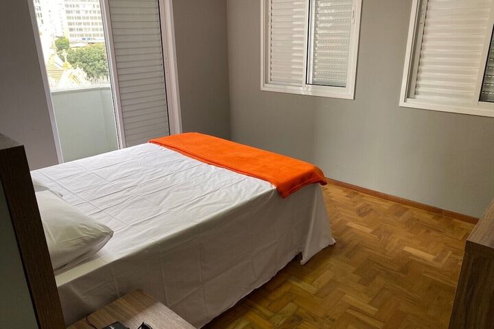 Room 6 of 22