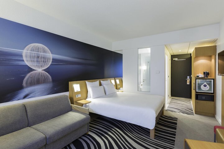 Room 59 of 278