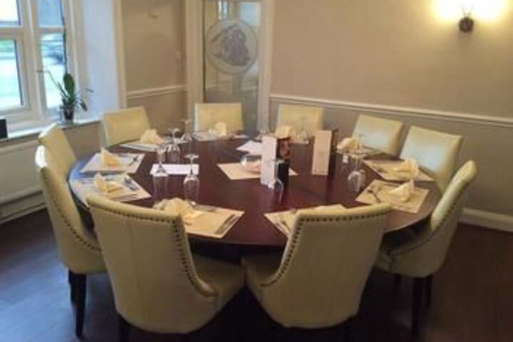 Dining 41 of 47