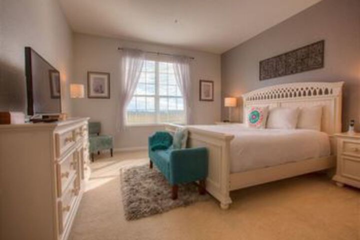 Room 8 of 27