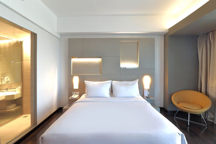 Room 22 of 53